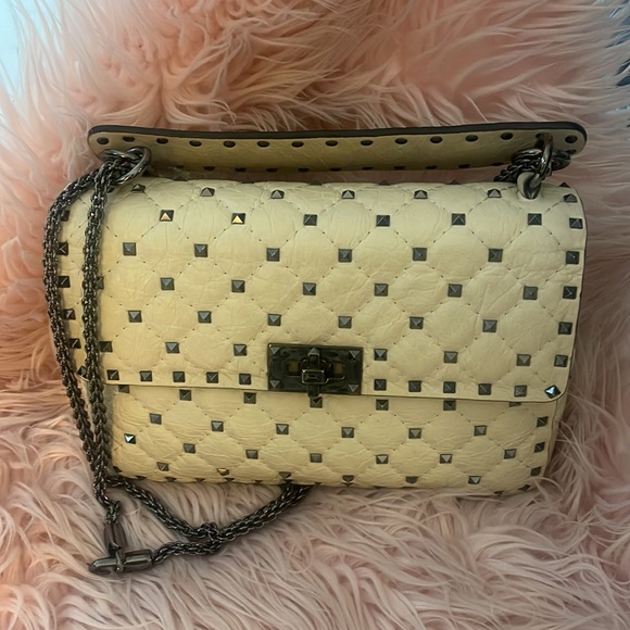 Valentino Rock-stud Matelasse Leather Quilted Shoulder bag - Picture 6 of 9